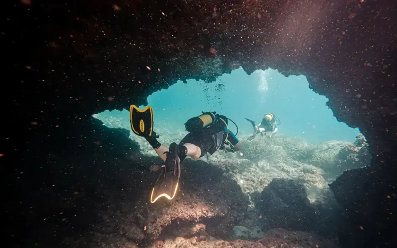 Buceo y espeleología marina